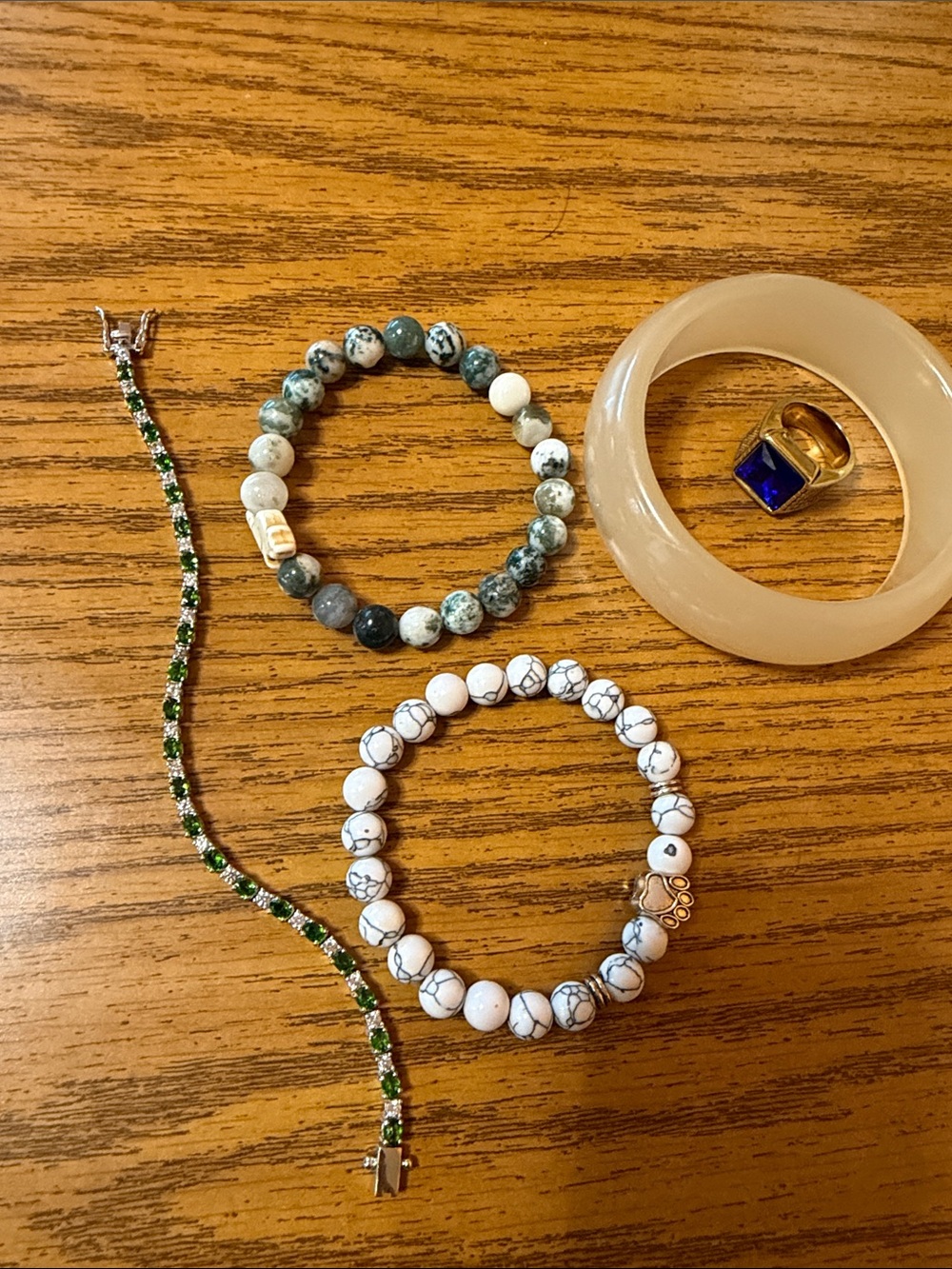 White Howlite Beaded Stretch Bracelet with Gold Accent - Women Jewelry